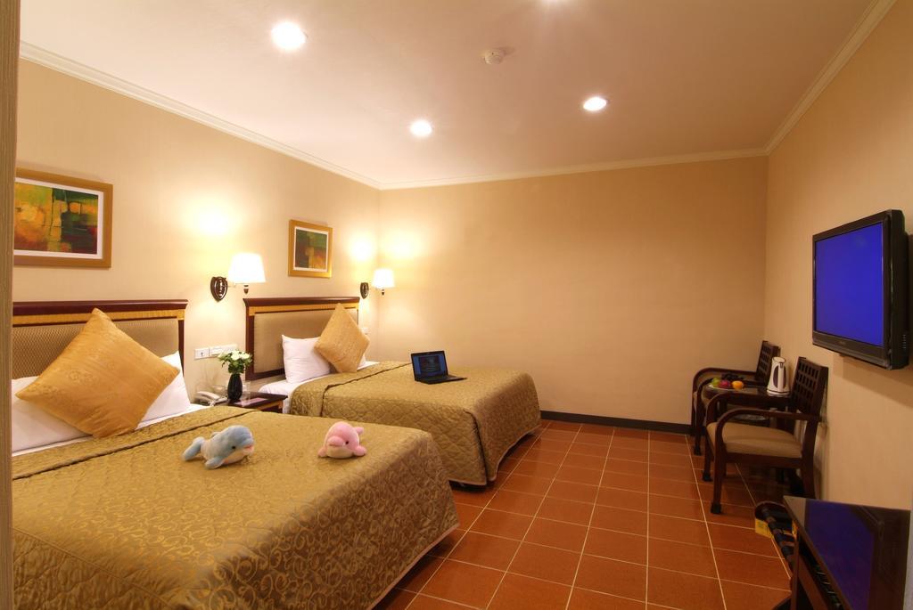 Puti Commercial Hotel Longtan Luaran gambar